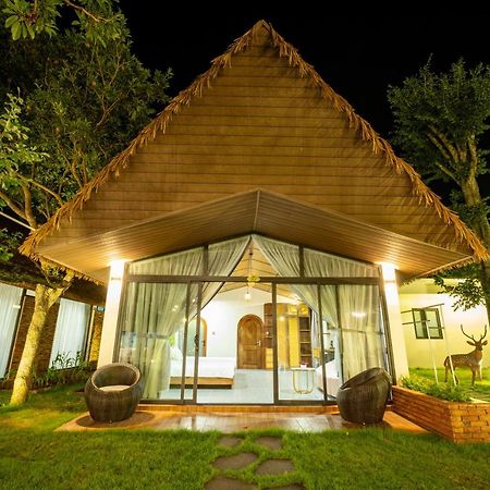 Apple House & Coffee Hotel Ba Ria Luaran gambar