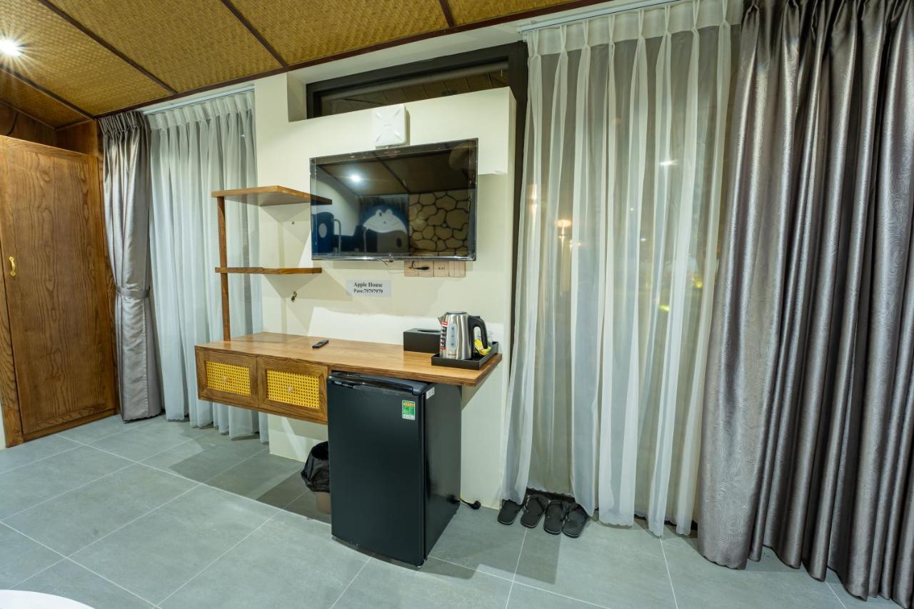 Apple House & Coffee Hotel Ba Ria Luaran gambar