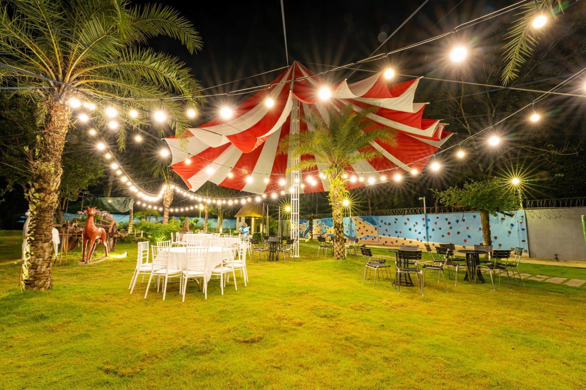 Apple House & Coffee Hotel Ba Ria Luaran gambar